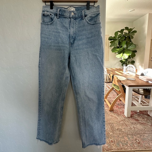 Abercrombie & Fitch 90s Relaxed Jeans - Picture 2 of 4